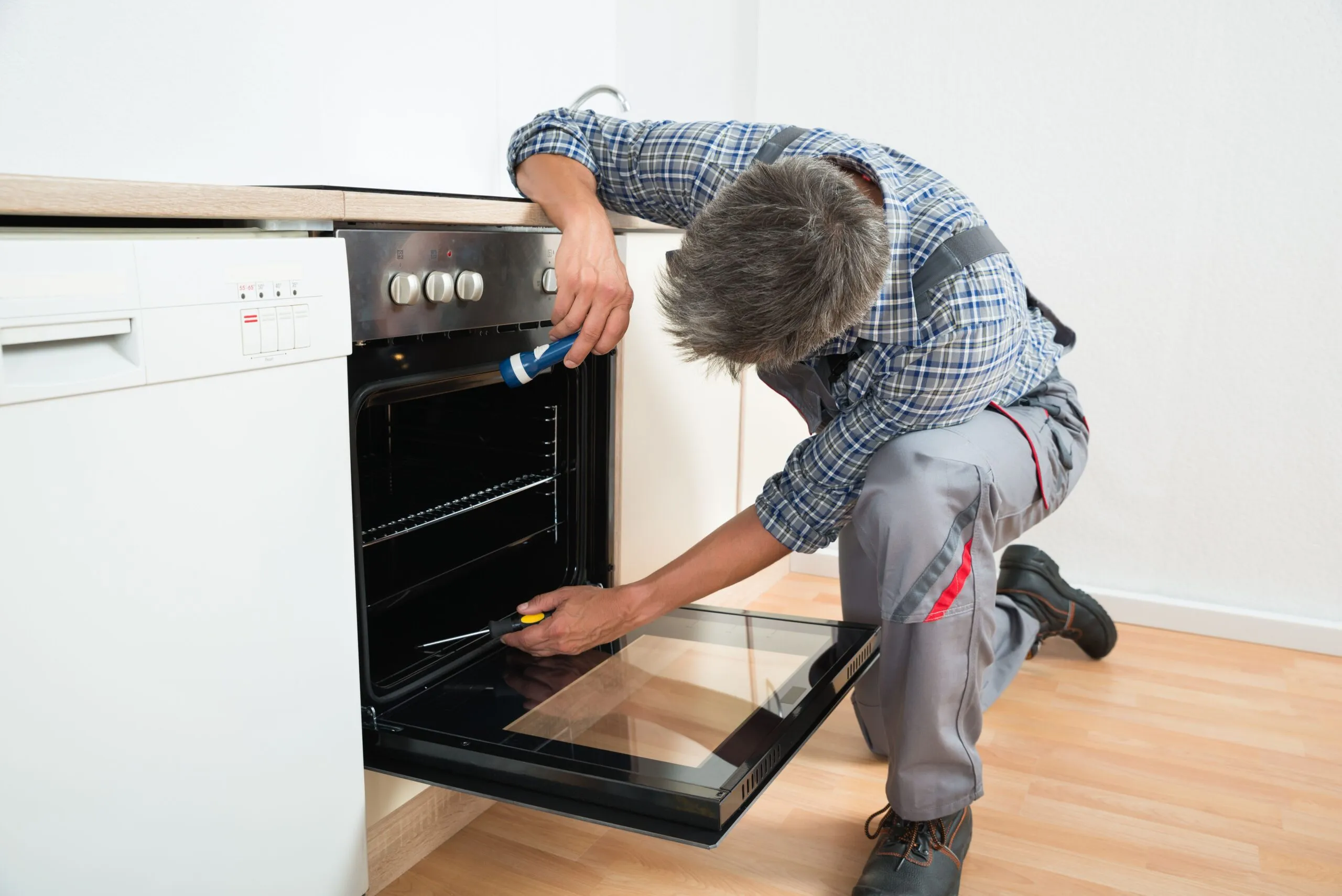Gas and electric cooker repair in Dubai